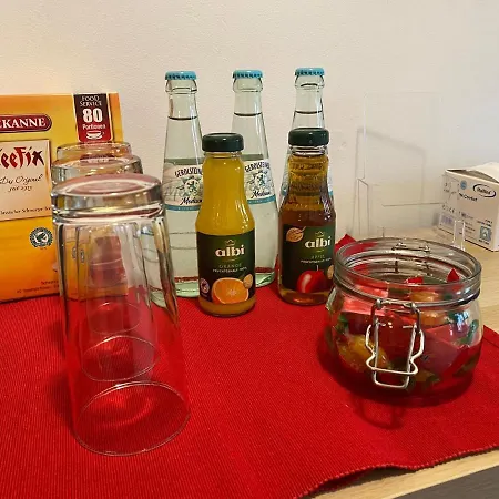 Messeappartementhaus Direkt An Der A7 Guest house
