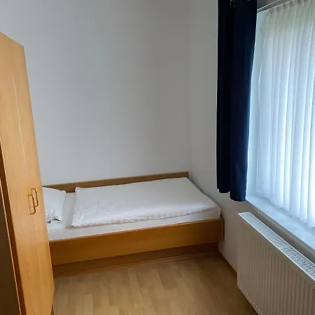 Messeappartementhaus Direkt An Der A7